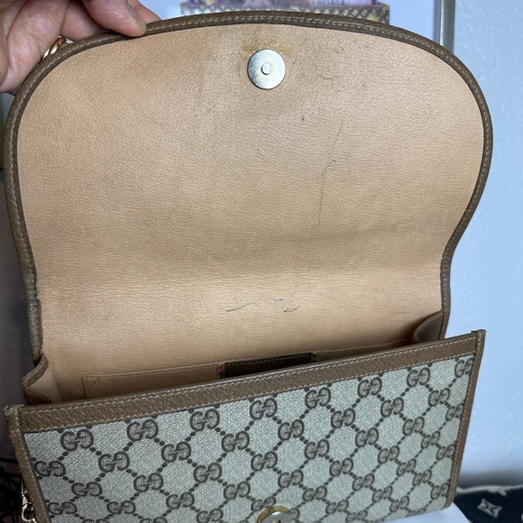 ✅Authentic GUCCI  GG PVC Leather Crossbody Bag - Picture 13 of 17